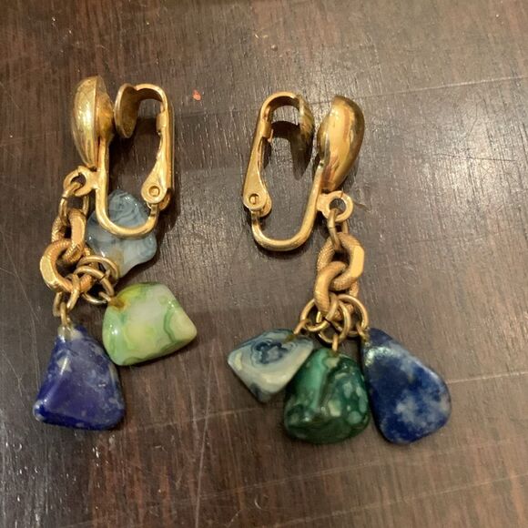 Jewelry - Dangling stone charm clip earrings